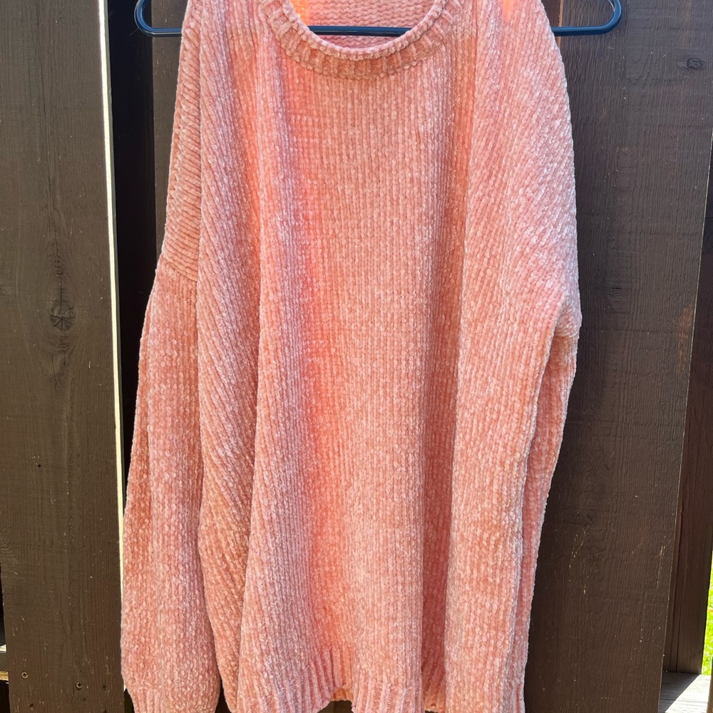 Blush sweater (open shoulder)